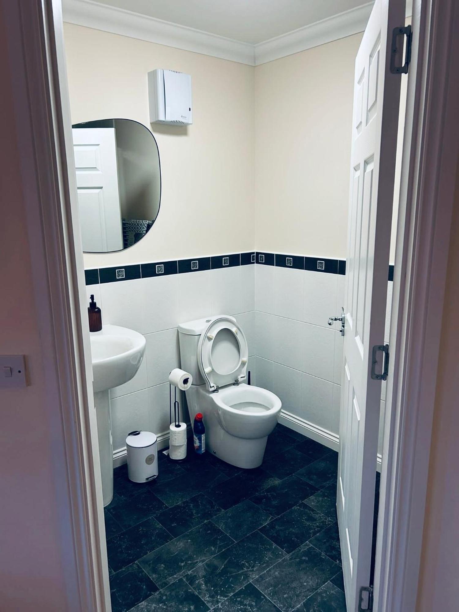 אינברנס Central Cosy Riverview Apartment 2 Bed, 2 Bath, Free Parking / Wifi מראה חיצוני תמונה